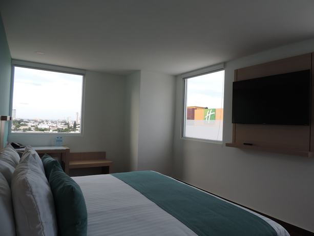 Imagen de la habitación del Hotel Plaza Sol. Foto 5