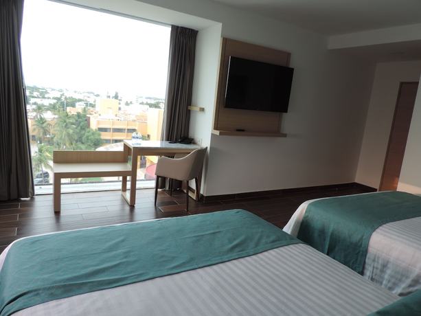 Imagen de la habitación del Hotel Plaza Sol. Foto 6