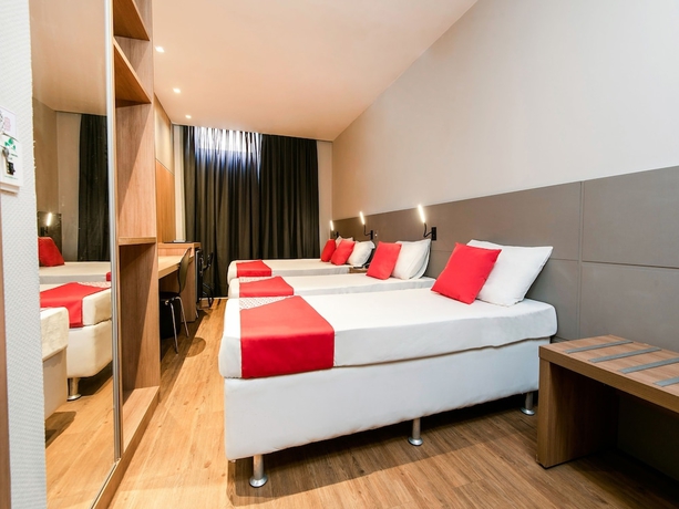 Imagen de la habitación del Hotel Plaza Spania. Foto 5