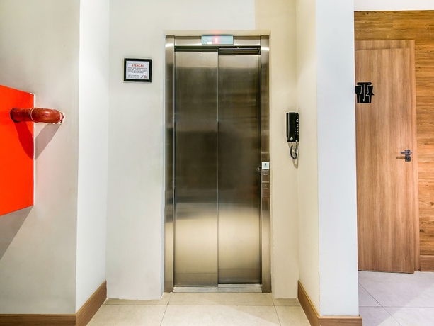 Imagen de los interiores del Hotel Plaza Spania. Foto 15