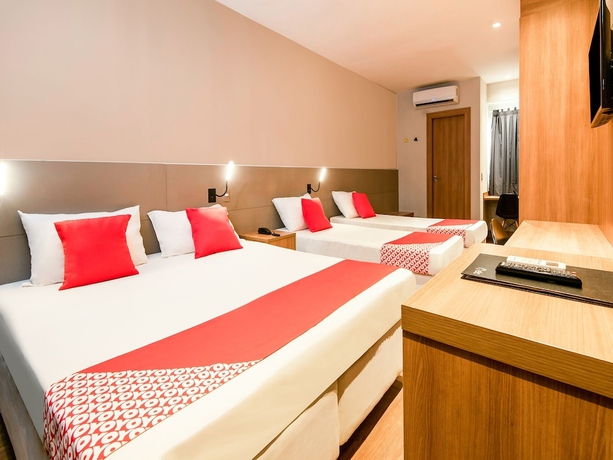 Imagen de la habitación del Hotel Plaza Spania. Foto 7