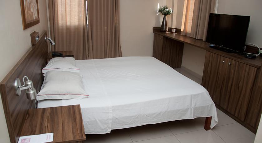 Imagen general del Hotel Plaza Suite. Foto 11
