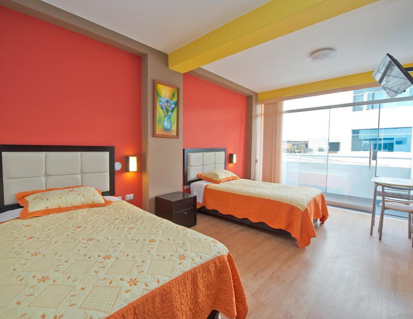 Imagen general del Hotel Plaza Sur & Suites. Foto 2