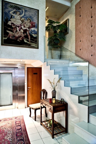 Imagen de los interiores del Hotel Plaza, Tesalonica. Foto 15