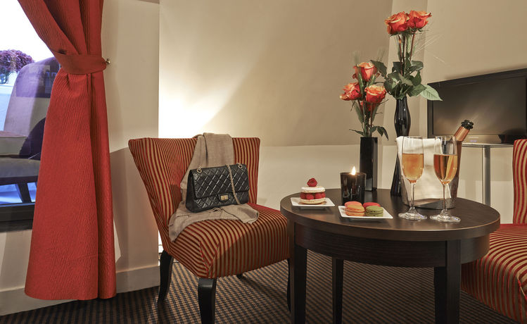 Imagen de la habitación del Hotel Plaza Tour Eiffel. Foto 7