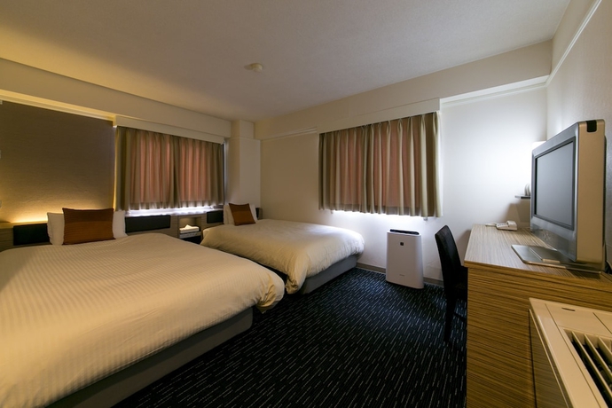 Imagen de la habitación del Hotel Plaza Toyota. Foto 15