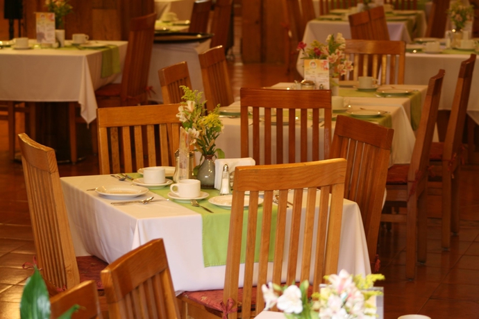 Imagen del bar/restaurante del Hotel Plaza Uruapan. Foto 3