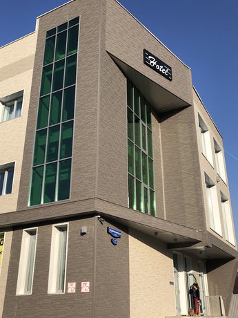 Imagen general del Hotel Plaza, Ussuriysk. Foto 2