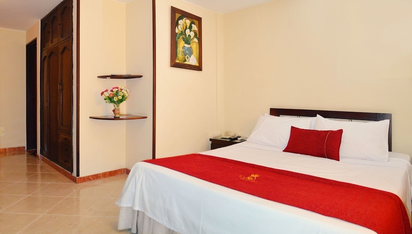 Imagen de la habitación del Hotel Plaza Versalles. Foto 2