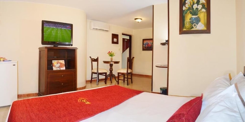 Imagen de la habitación del Hotel Plaza Versalles. Foto 4