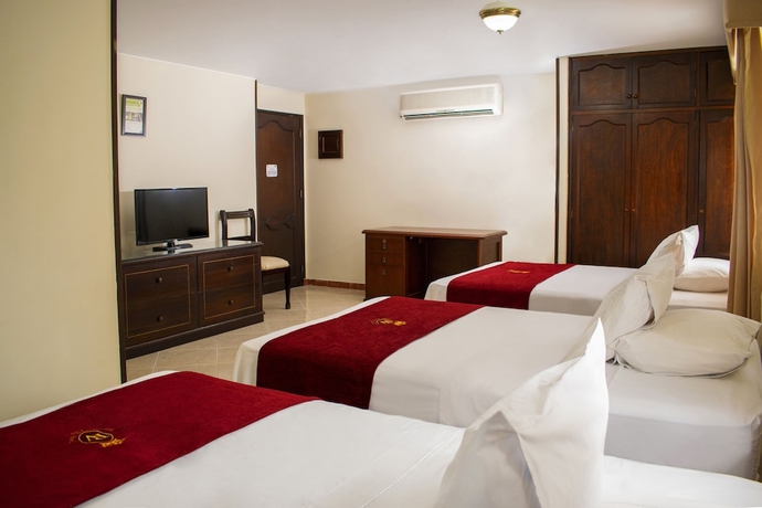 Imagen de la habitación del Hotel Plaza Versalles. Foto 10