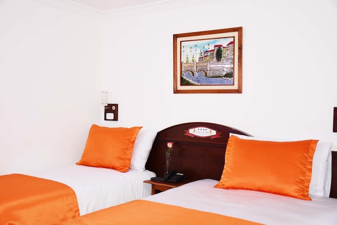 Imagen de la habitación del Hotel Plaza Victoria. Foto 7