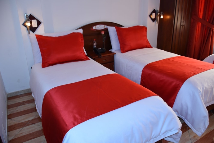 Imagen de la habitación del Hotel Plaza Victoria. Foto 8