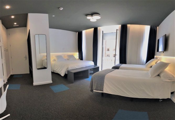 Imagen de la habitación del Hotel Plaza View. Foto 4