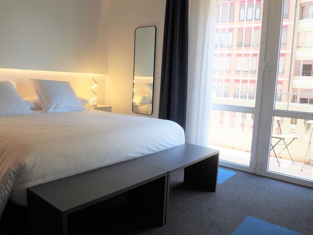 Imagen de la habitación del Hotel Plaza View. Foto 10