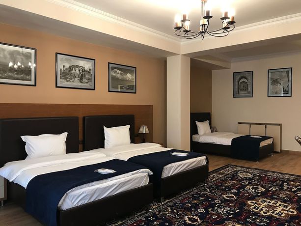 Imagen de la habitación del Hotel Plaza Viktoria. Foto 17