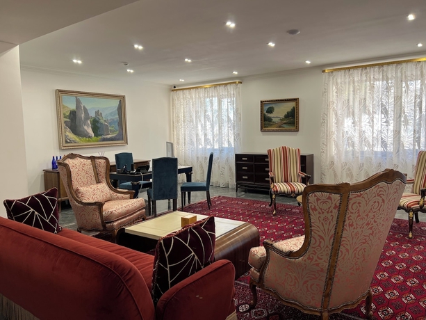 Imagen de los interiores del Hotel Plaza Viktoria Yerevan. Foto 13
