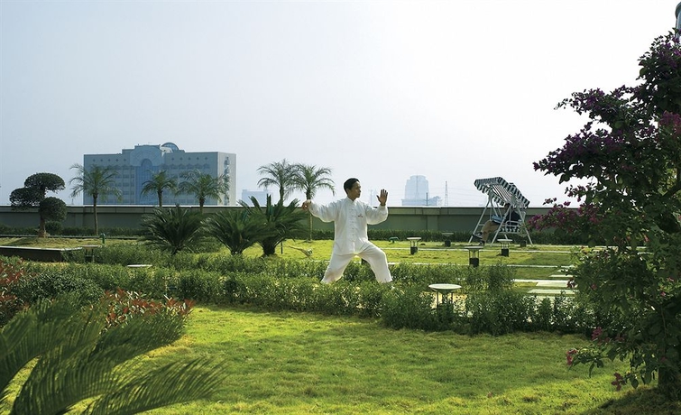 Imagen de los exteriores del Hotel Plaza Yuyao. Foto 11