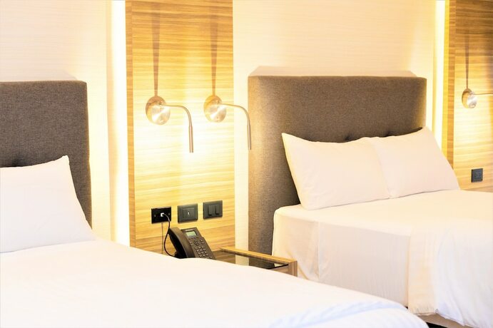 Imagen general del Hotel Plaza by Kavia. Foto 10