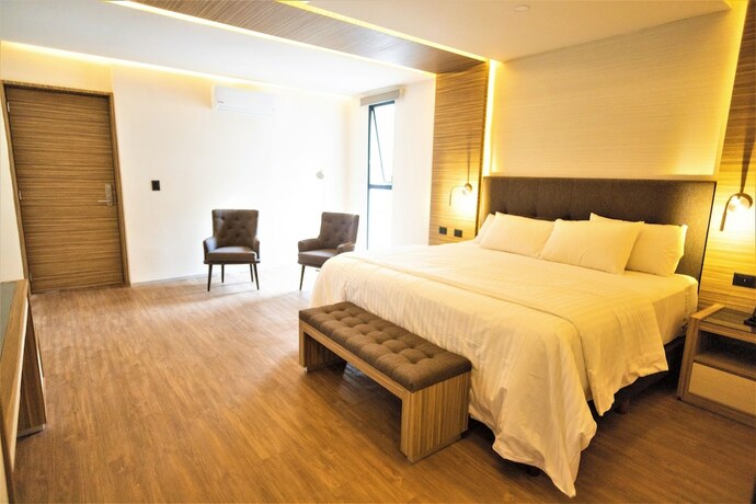 Imagen de la habitación del Hotel Plaza by Kavia. Foto 19