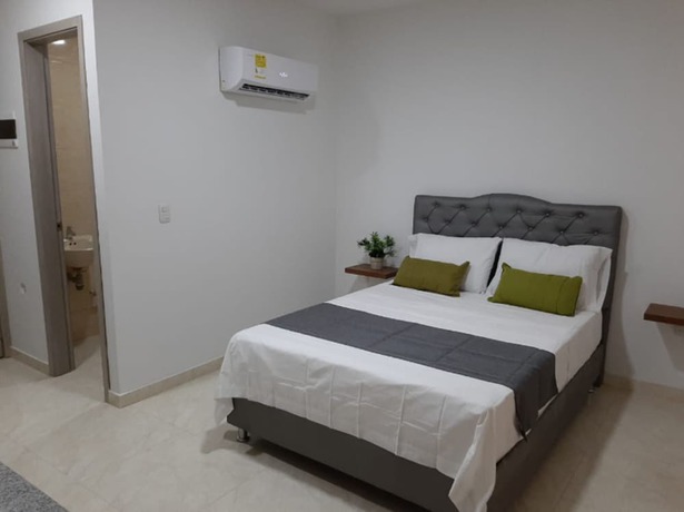 Imagen de la habitación del Hotel Plaza de Angel 74. Foto 19