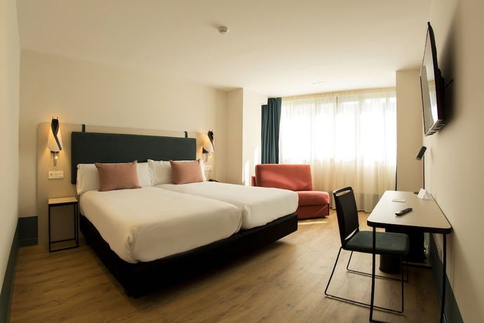 Imagen de la habitación del Hotel Plaza de la Paz. Foto 5