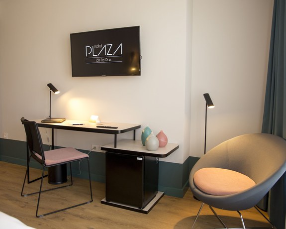 Imagen de la habitación del Hotel Plaza de la Paz. Foto 10