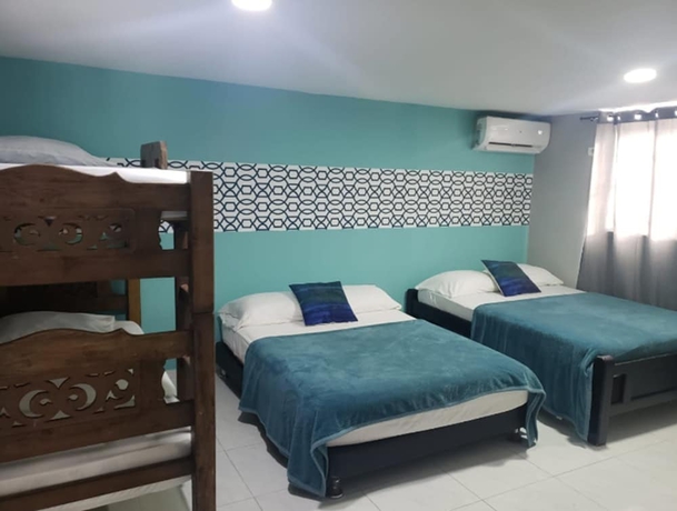 Imagen de la habitación del Hotel Plaza del Mar. Foto 7