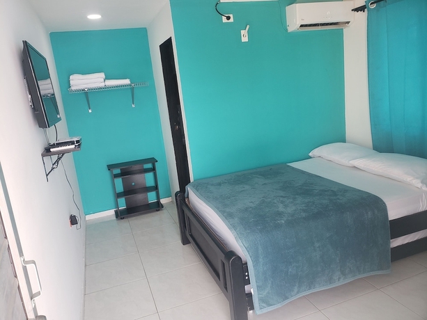 Imagen de la habitación del Hotel Plaza del Mar. Foto 8