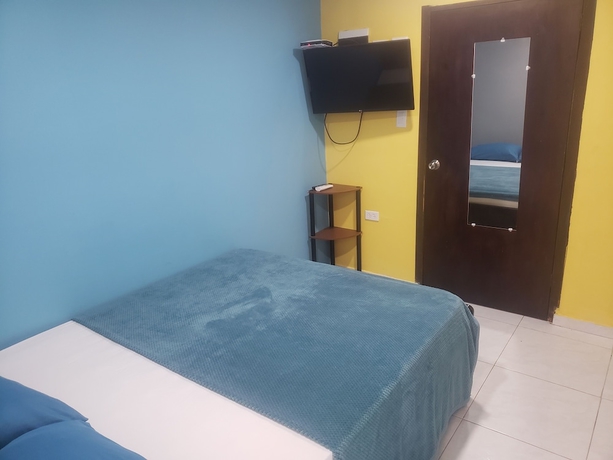 Imagen de la habitación del Hotel Plaza del Mar. Foto 11