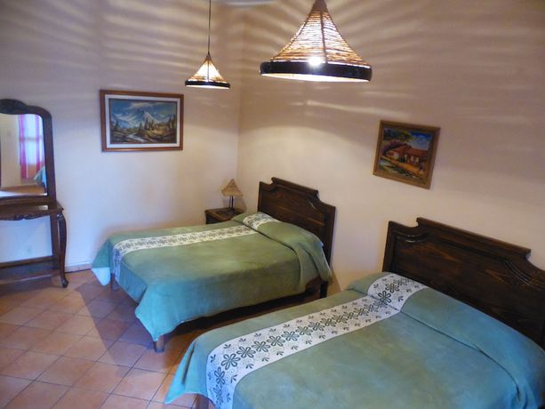 Imagen de la habitación del Hotel Plaza del Sol. Foto 10