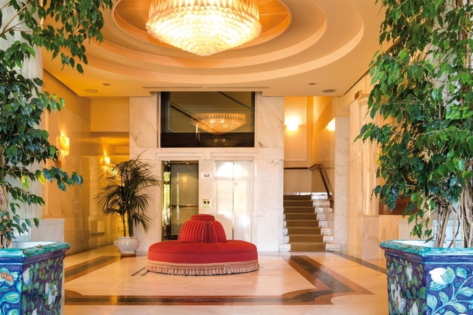 Imagen general del Hotel Plaza e de Russie - Relais & Châteaux. Foto 9