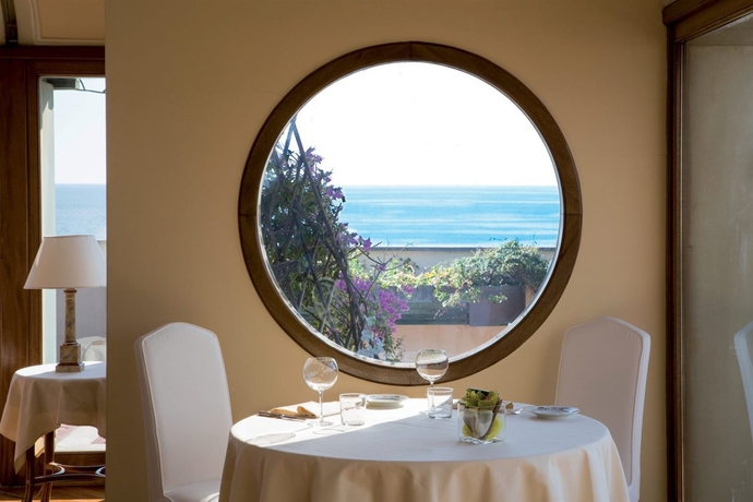 Imagen general del Hotel Plaza e de Russie - Relais & Châteaux. Foto 11