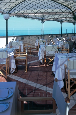 Imagen general del Hotel Plaza e de Russie - Relais & Châteaux. Foto 12