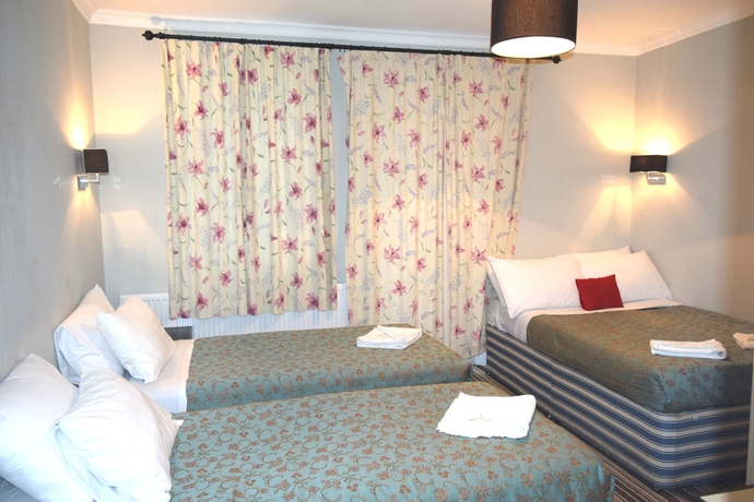 Imagen de la habitación del Hotel Plaza hotel, Londres. Foto 13