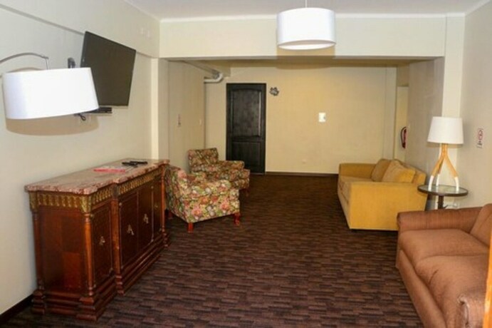 Imagen de los interiores del Hotel Plaza &ntilde;u&ntilde;oa. Foto 24