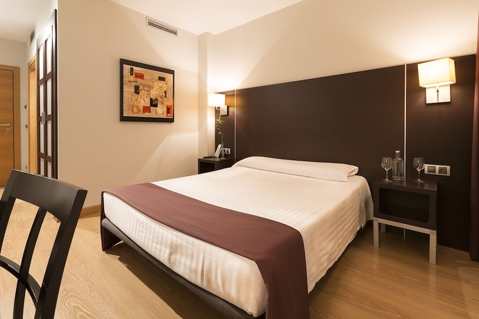 Imagen de la habitación del Hotel Plazaola. Foto 3