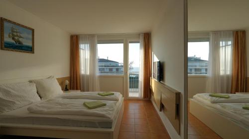 Imagen de la habitación del Hotel Plazs Si&oacute;fok. Foto 18
