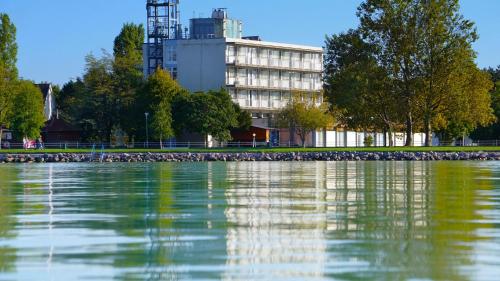 Imagen general del Hotel Plazs Si&oacute;fok. Foto 10
