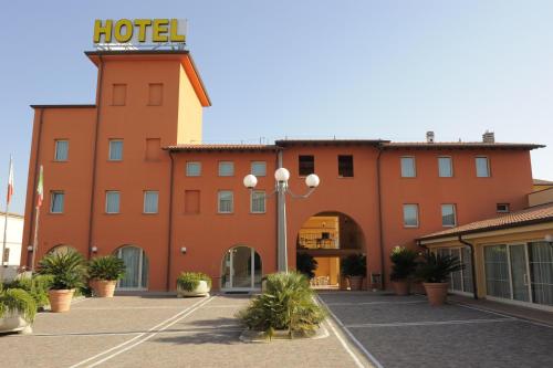 Imagen general del Hotel Plazza. Foto 3