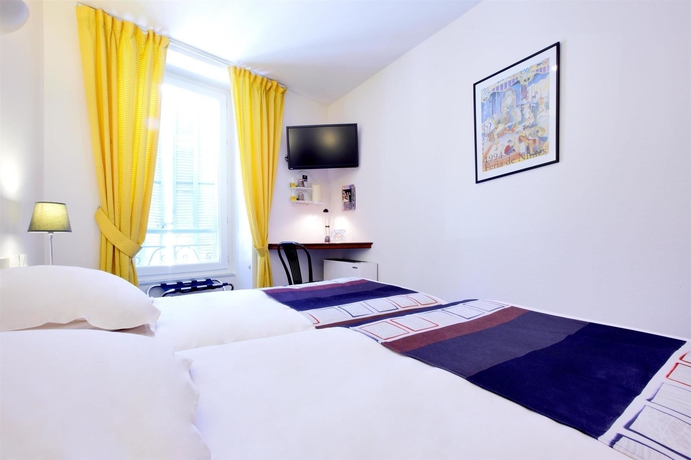 Imagen de la habitación del Hotel Plazza, Nimes. Foto 5