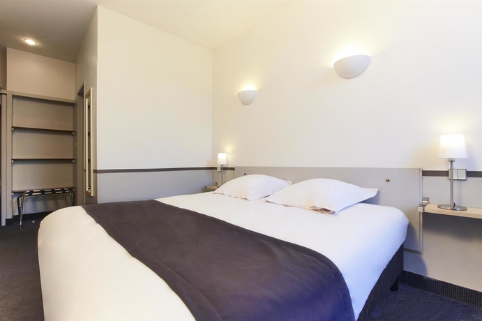 Imagen de la habitación del Hotel Plazza, Nimes. Foto 9