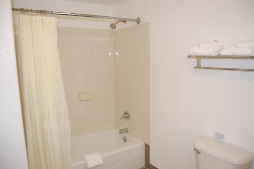 Imagen de la habitación del Hotel Pleasant Hill Inn. Foto 8