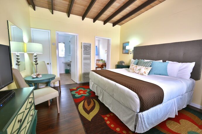 Imagen de la habitación del Hotel Pleasant Inn, Morro Bay. Foto 16