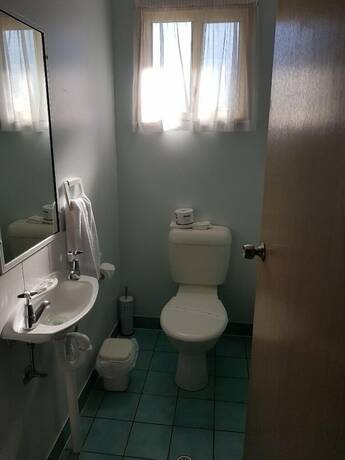 Imagen de la habitación del Hotel Pleasurelea Tourist Resort and Caravan Park. Foto 12