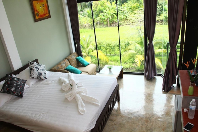 Imagen de la habitación del Hotel Plern Salaya Resort. Foto 6