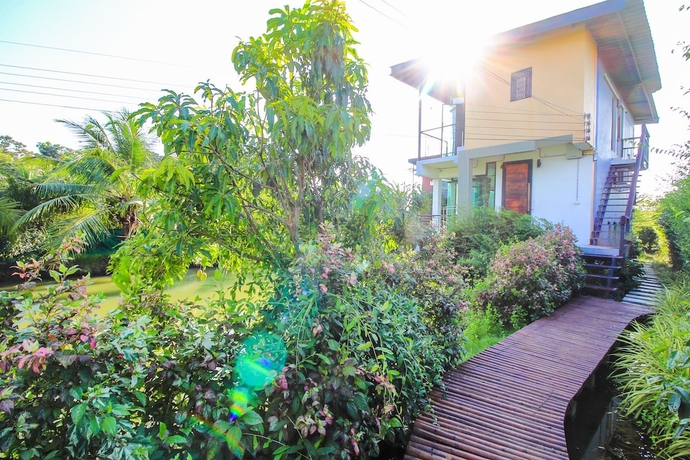 Imagen de los exteriores del Hotel Plern Salaya Resort. Foto 19