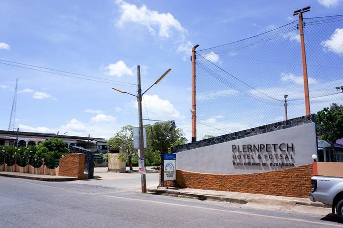 Imagen general del Hotel Plernpetch, Surat Thani. Foto 2