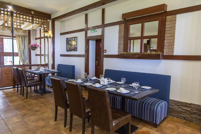 Imagen del bar/restaurante del Hotel Pleskov. Foto 5