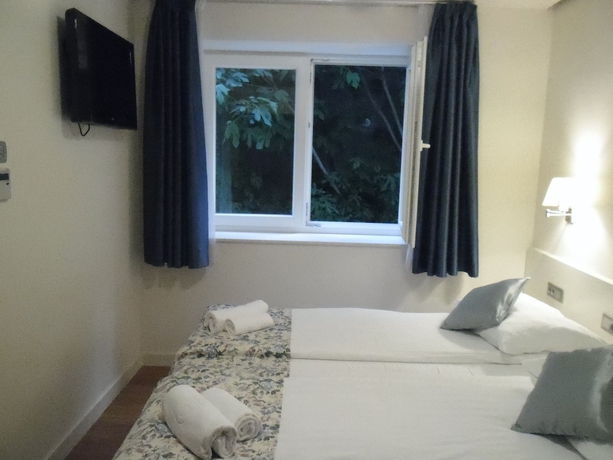 Imagen de la habitación del Hotel Pleter. Foto 13